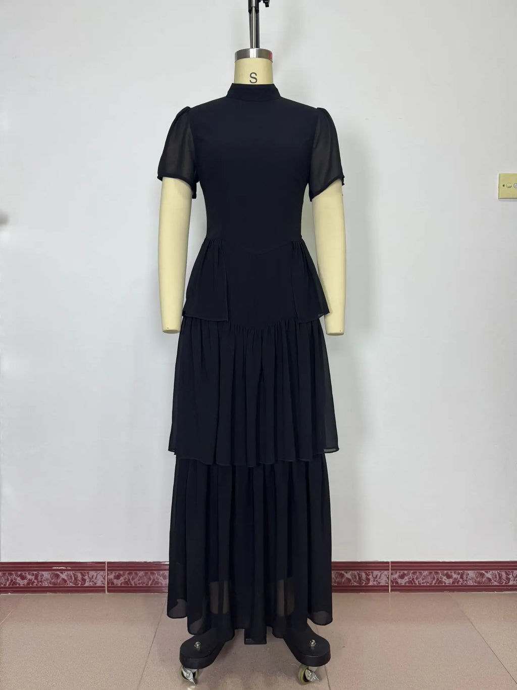 Women's Pleated Mid-Calf Dress – Short Sleeve Slim Fit Solid Color Dress