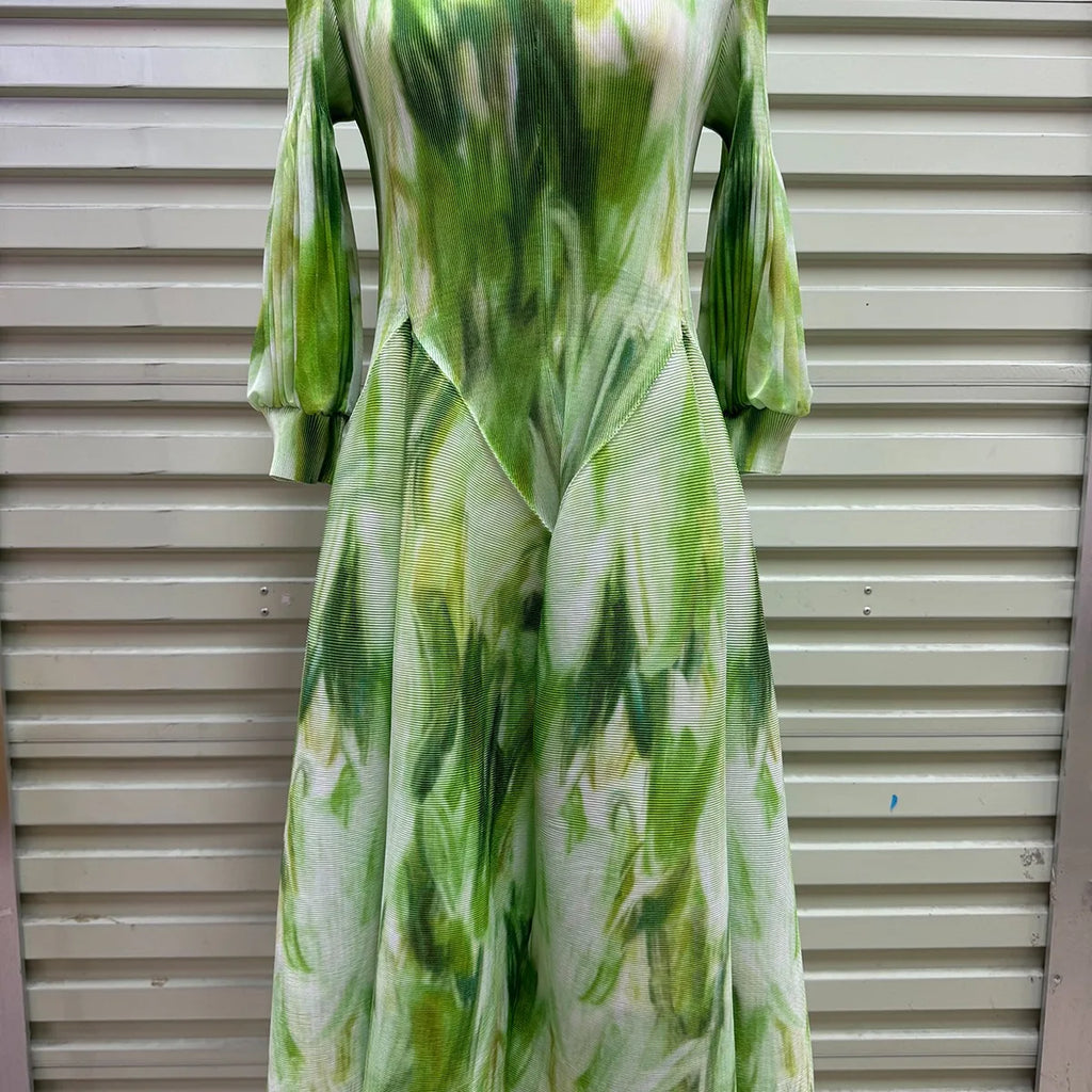 Hepburn-Style Pleated Printed Long Dress – Elastic Plus Size